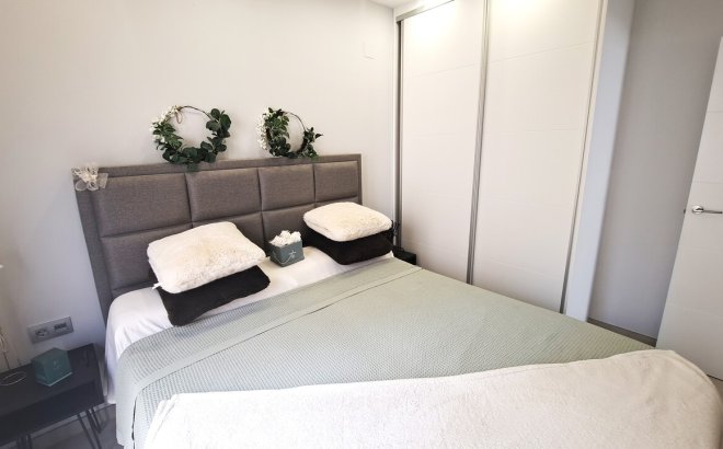 Resale - Villa -
Orihuela Costa - Costa Blanca