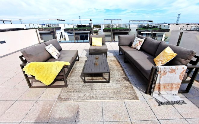 Resale - Villa -
Orihuela Costa - Costa Blanca