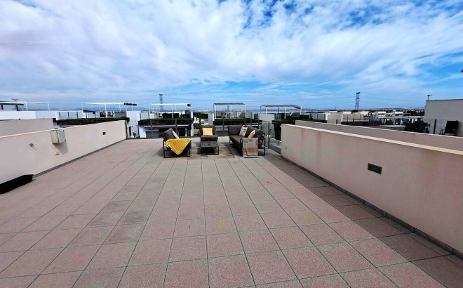 Resale - Villa -
Orihuela Costa - Costa Blanca