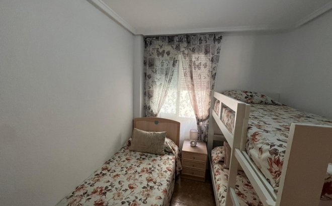 Resale - Apartment -
Torrevieja - Playa de los Locos