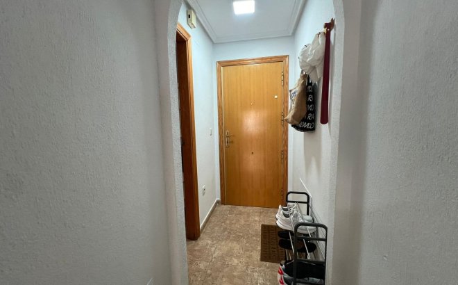 Resale - Apartment -
Torrevieja - Playa de los Locos