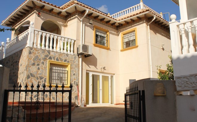 Resale - Villa -
La Zenia - Costa Blanca