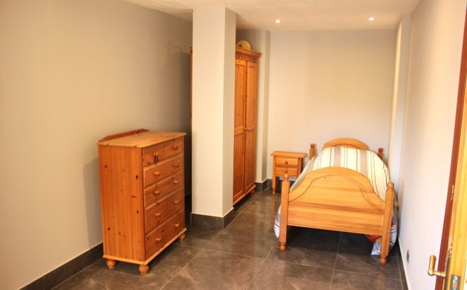 Resale - Villa -
La Zenia - Costa Blanca