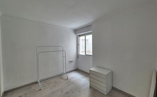 Revente - Appartement -
Torrevieja - Punta Prima