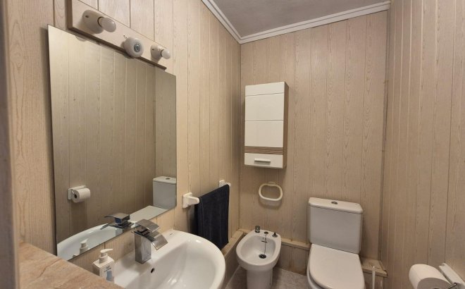 Revente - Appartement -
Torrevieja - Punta Prima