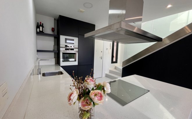 Resale - Villa -
Los Dolses - Inland