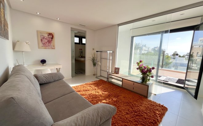 Resale - Villa -
Los Dolses - Inland