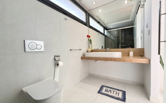 Resale - Villa -
Los Dolses - Inland