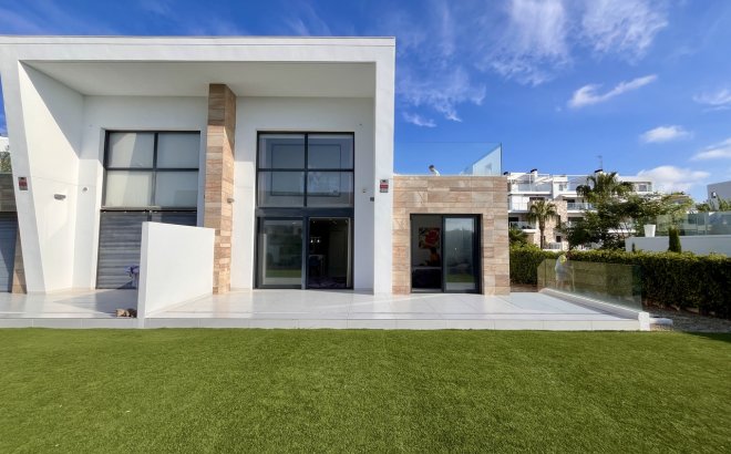 Resale - Villa -
Los Dolses - Inland