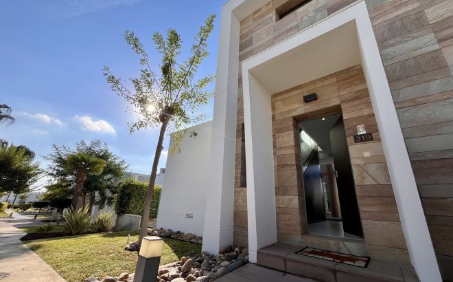 Resale - Villa -
Los Dolses - Inland