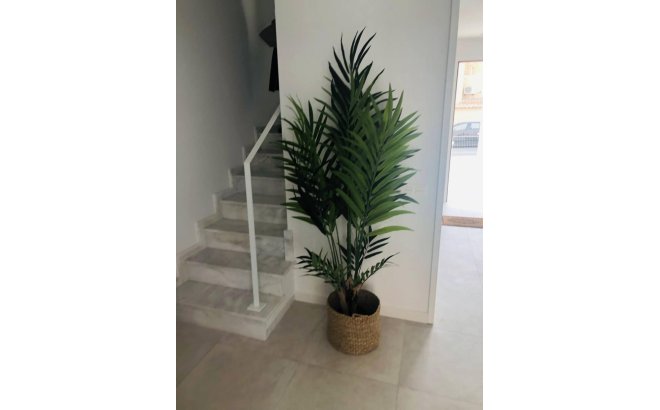 Revente - Town House -
Torrevieja - Aguas Nuevas