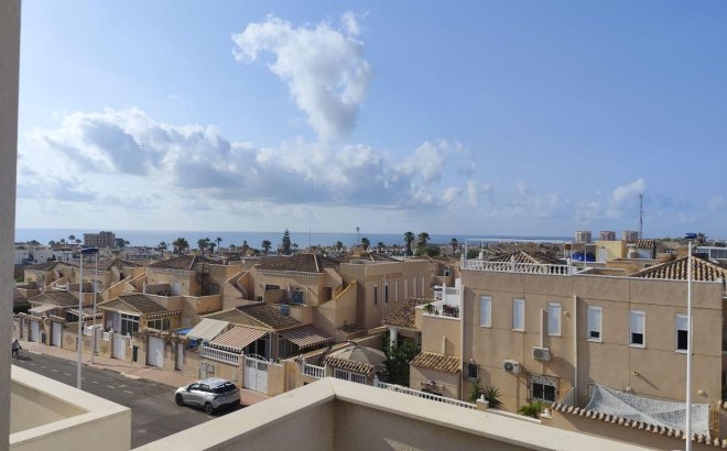 Revente - Town House -
Torrevieja - Aguas Nuevas