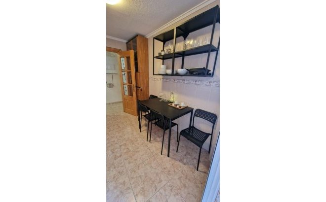 Resale - Apartment -
Torrevieja - Playa de los Locos