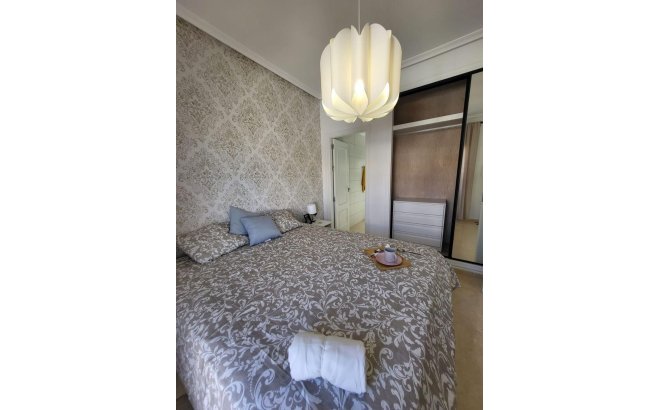 Resale - Town House -
San Miguel de Salinas - Ciudad De Las Comunicaciones