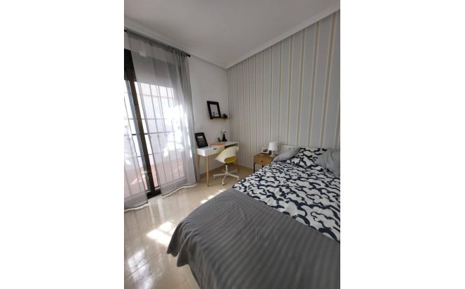 Resale - Town House -
San Miguel de Salinas - Ciudad De Las Comunicaciones