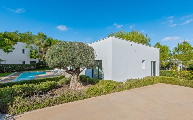 Resale - Villa -
Orihuela Costa - Costa Blanca