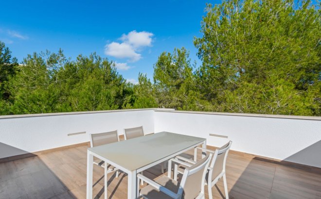 Resale - Villa -
Orihuela Costa - Costa Blanca