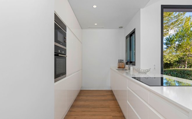 Resale - Villa -
Orihuela Costa - Costa Blanca