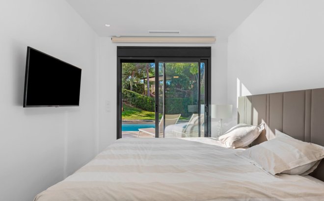 Resale - Villa -
Orihuela Costa - Costa Blanca