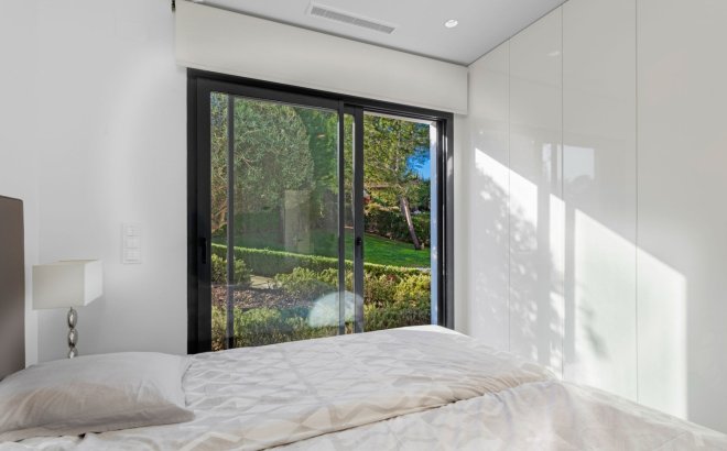 Resale - Villa -
Orihuela Costa - Costa Blanca