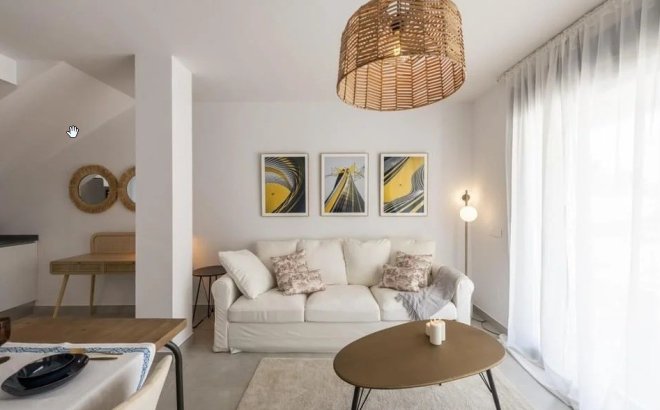 Resale - Apartment -
Las Filipinas - Inland