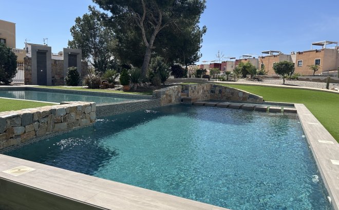 Resale - Apartment -
Los Balcones - Costa Blanca