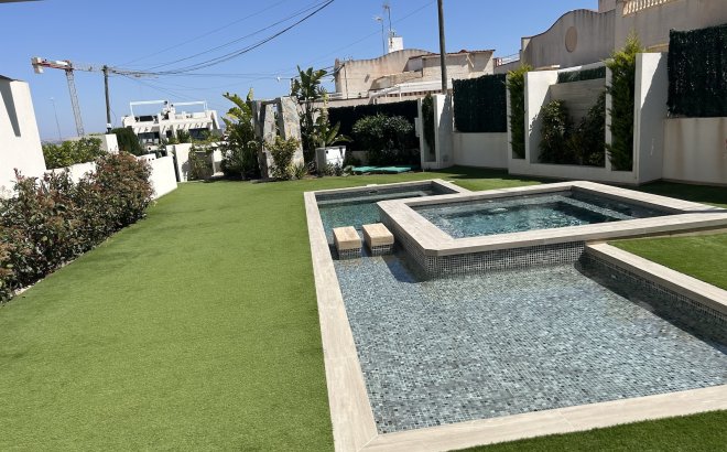 Resale - Apartment -
Los Balcones - Costa Blanca