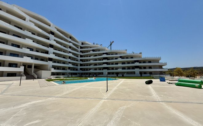 Resale - Penthouse -
San Miguel de Salinas - Inland