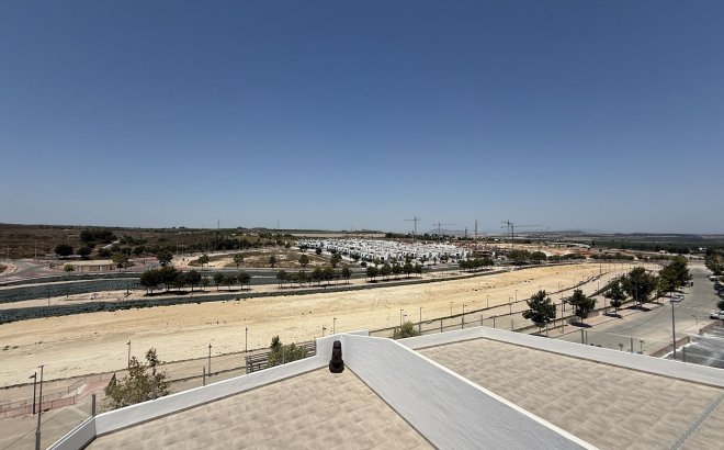 Resale - Penthouse -
San Miguel de Salinas - Inland