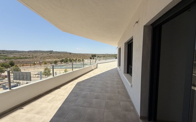 Resale - Penthouse -
San Miguel de Salinas - Inland