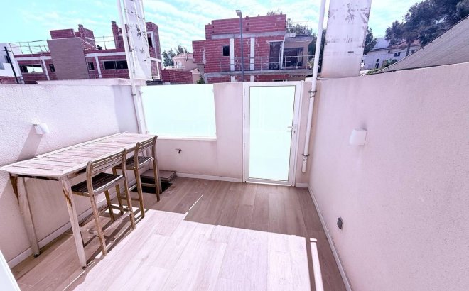 Resale - Town House -
Orihuela Costa - Las Filipinas