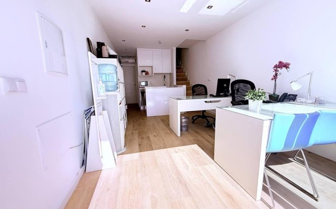 Resale - Town House -
Orihuela Costa - Las Filipinas