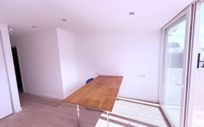 Resale - Town House -
Orihuela Costa - Las Filipinas