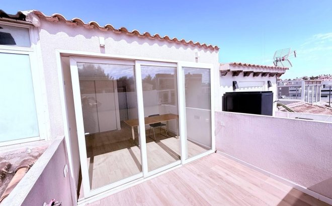 Resale - Town House -
Orihuela Costa - Las Filipinas