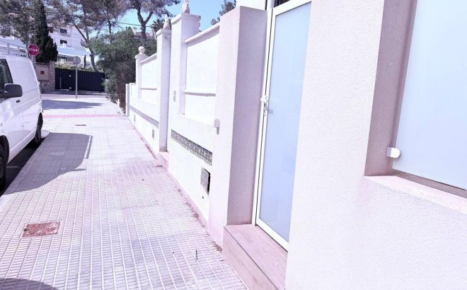 Resale - Town House -
Orihuela Costa - Las Filipinas
