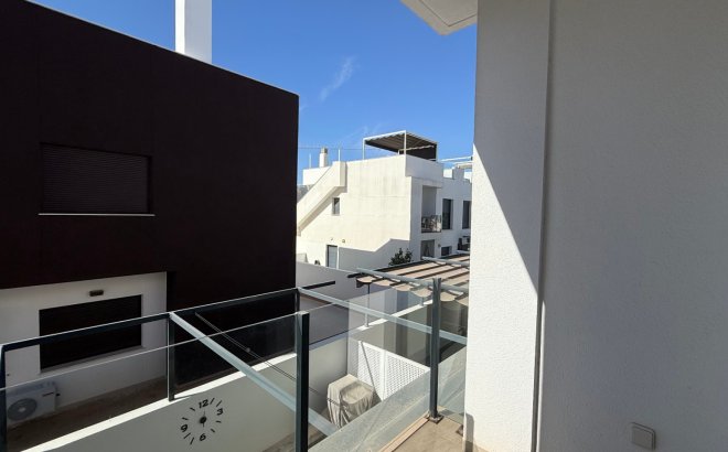 Resale - Penthouse -
Pilar de la Horadada - Costa Blanca