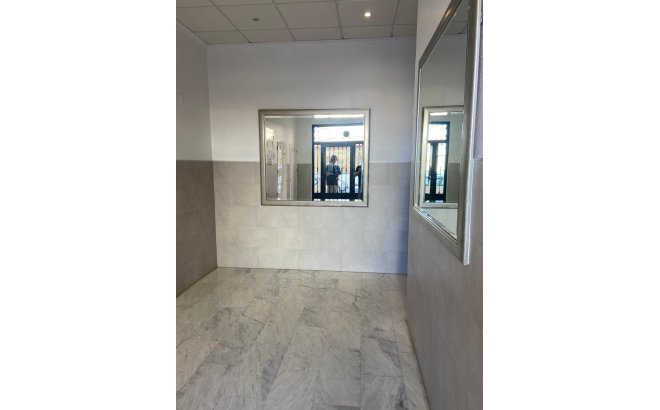 Revente - Appartement -
Torrevieja - El Molino