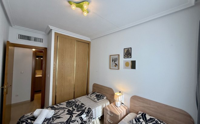 Resale - Apartment -
Torrevieja - Costa Blanca