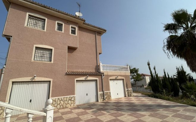 Resale - Villa -
Ciudad Quesada - Costa Blanca