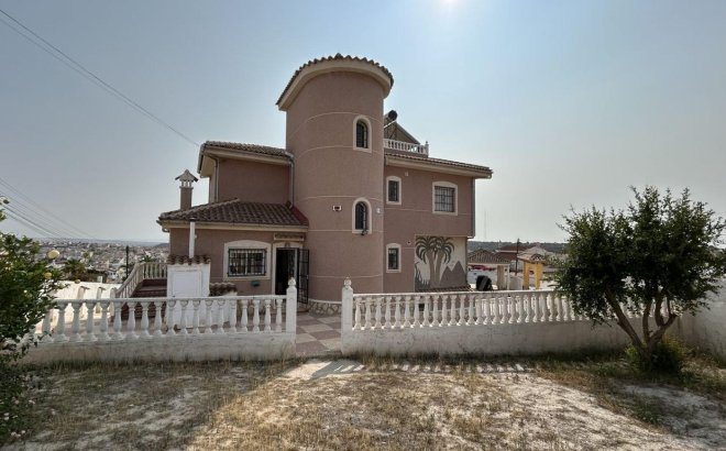 Resale - Villa -
Ciudad Quesada - Costa Blanca