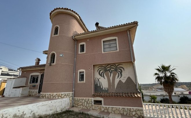 Resale - Villa -
Ciudad Quesada - Costa Blanca