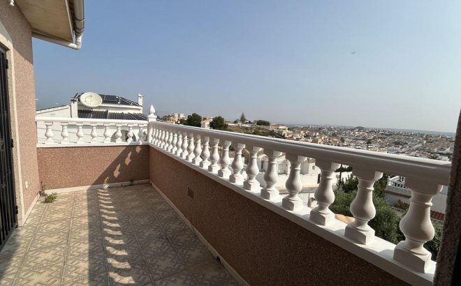 Resale - Villa -
Ciudad Quesada - Costa Blanca