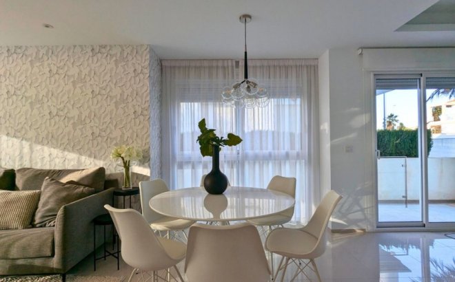 Resale - Semi Detached -
Ciudad Quesada - Costa Blanca