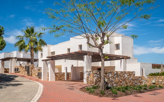 Revente - Villa -
San Miguel de Salinas - Inland