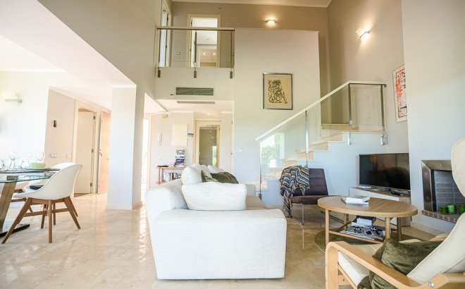 Revente - Villa -
San Miguel de Salinas - Inland