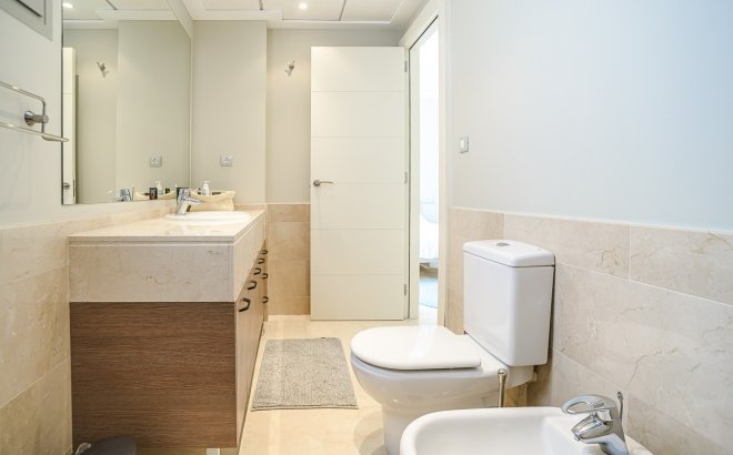 Revente - Villa -
San Miguel de Salinas - Inland