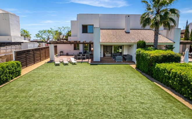 Revente - Villa -
San Miguel de Salinas - Inland