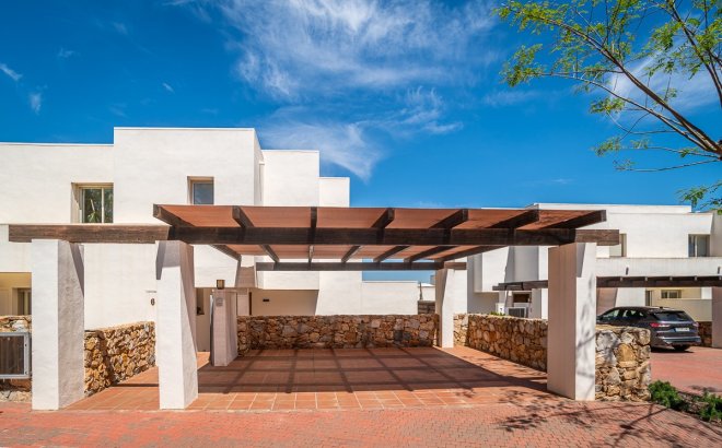 Revente - Villa -
San Miguel de Salinas - Inland