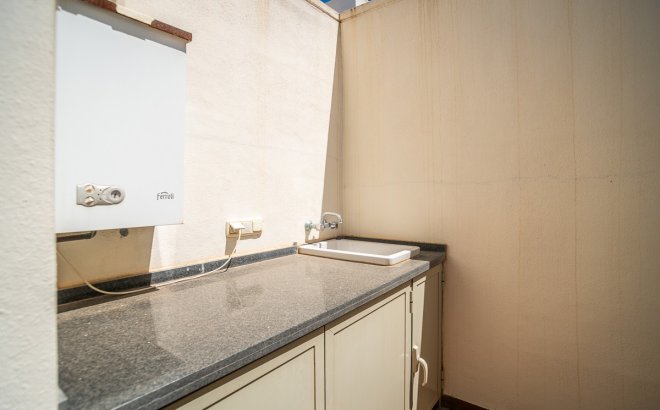 Revente - Villa -
San Miguel de Salinas - Inland