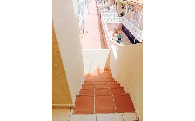 Resale - Apartment -
Orihuela Costa - La Florida